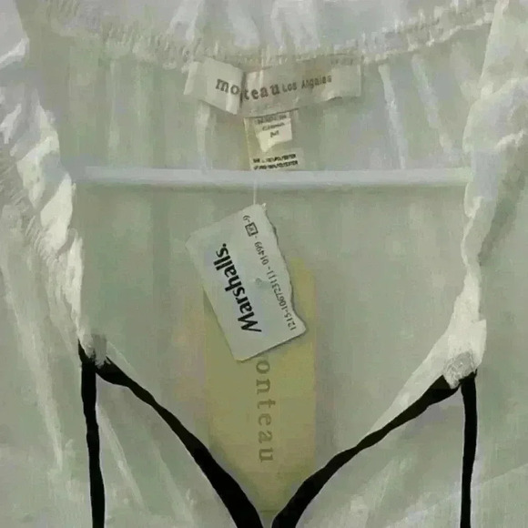 NWT Monteau Los Angeles Keyhole Tie Short Sleeve Swiss Dot Blouse Top. Size M - Picture 8 of 8